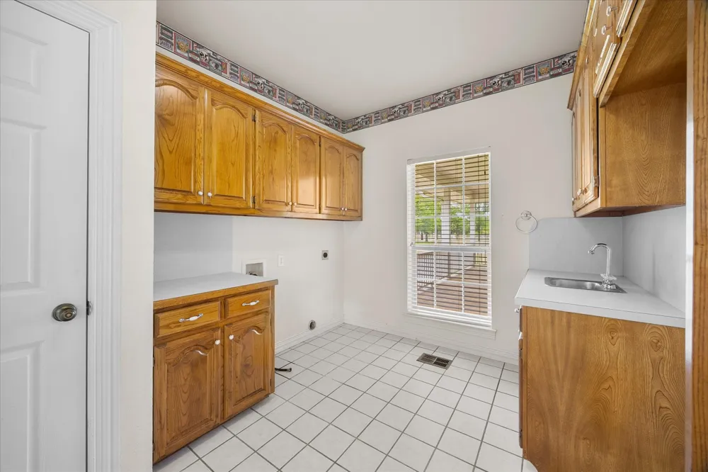 10495 Holly Creek Road Terrell, TX 75160