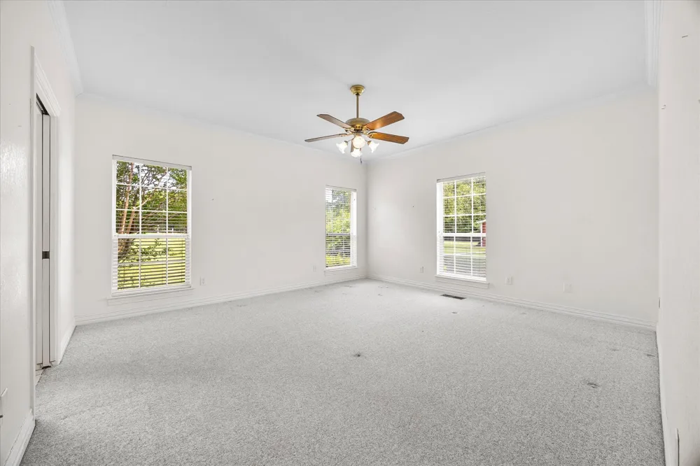 10495 Holly Creek Road Terrell, TX 75160