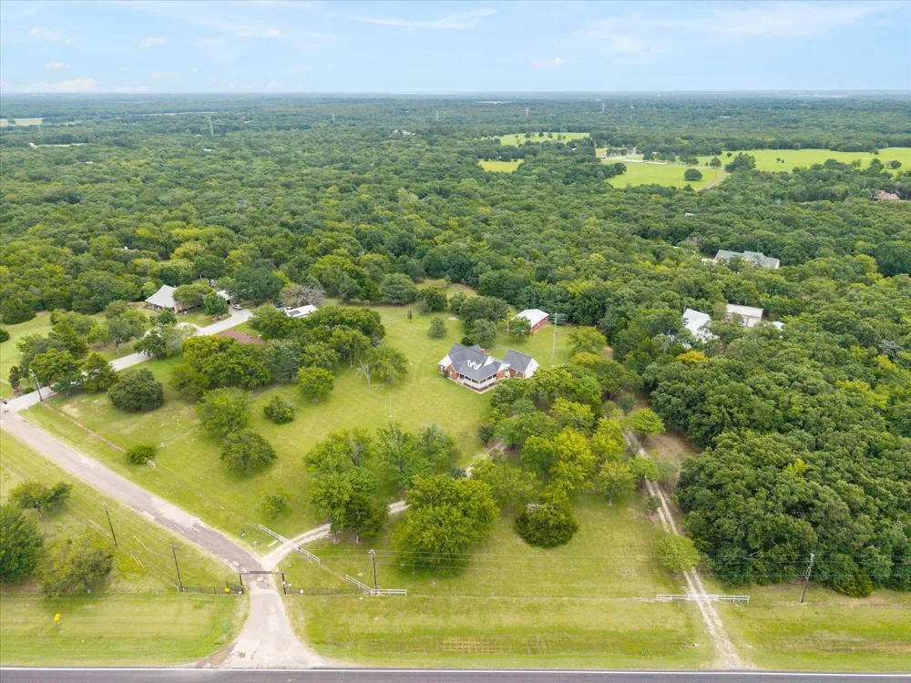 10495 Holly Creek Road Terrell, TX 75160