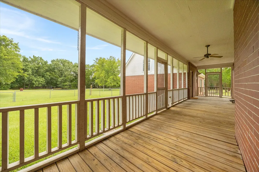 10495 Holly Creek Road Terrell, TX 75160
