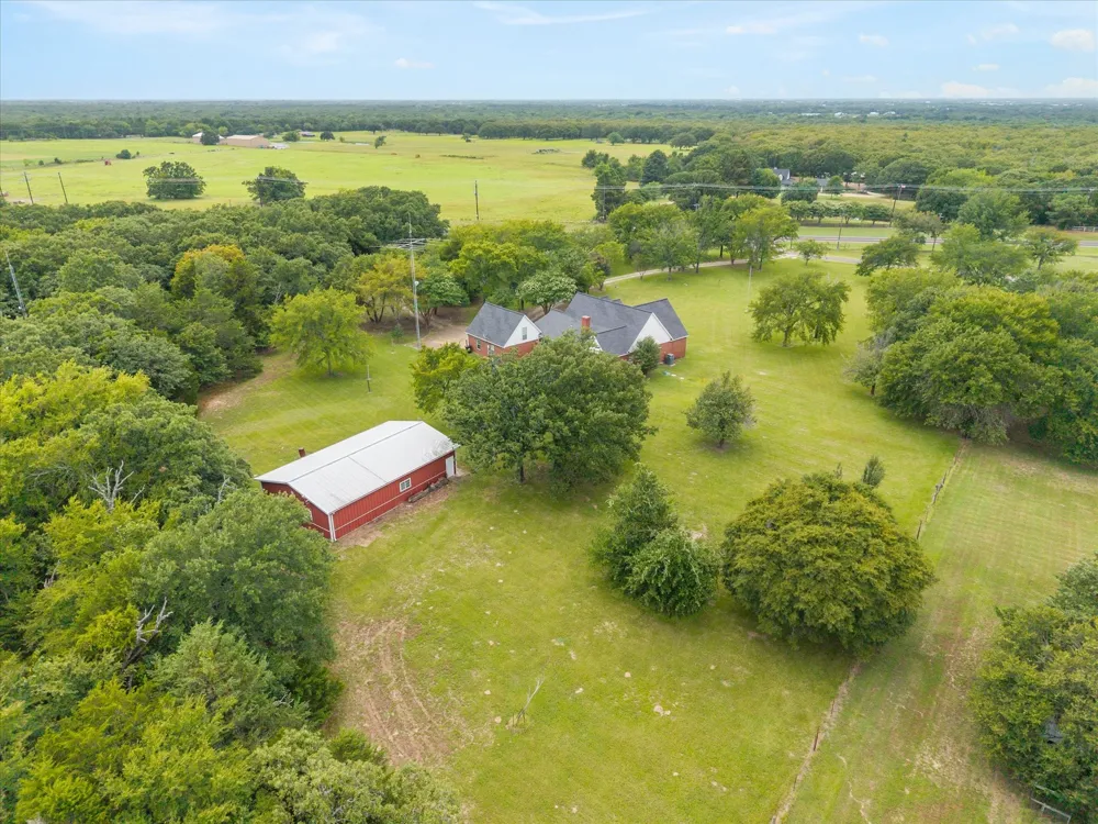 10495 Holly Creek Road Terrell, TX 75160