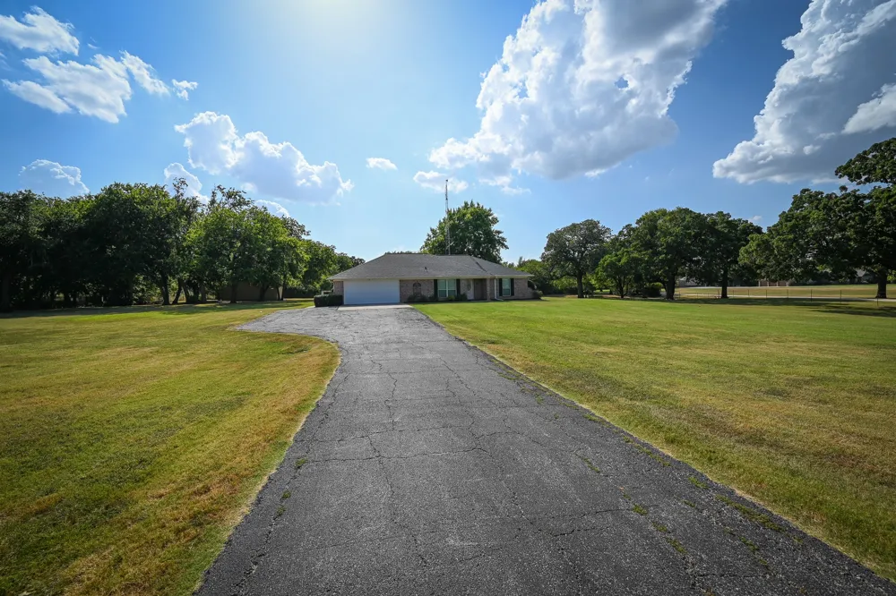 2951 Trinity Street Decatur, TX 76234
