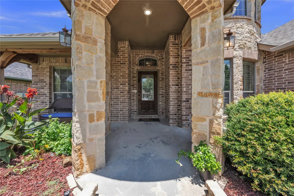 404 Bryn Mawr Lane Van Alstyne, TX 75495