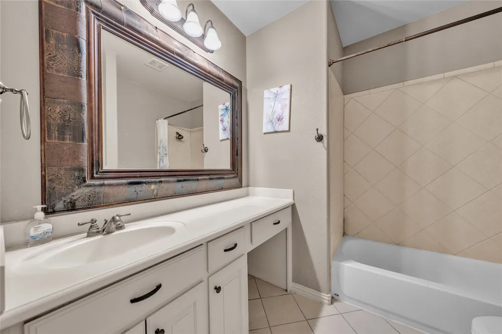 404 Bryn Mawr Lane Van Alstyne, TX 75495