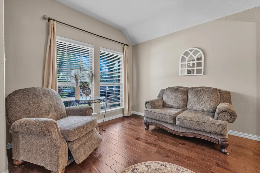 404 Bryn Mawr Lane Van Alstyne, TX 75495