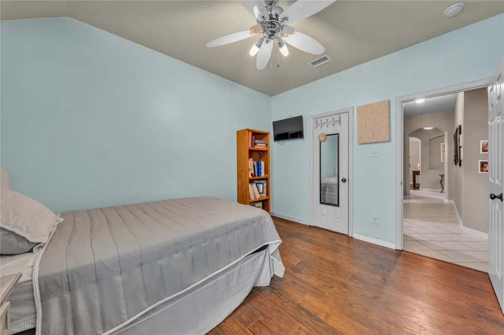 404 Bryn Mawr Lane Van Alstyne, TX 75495