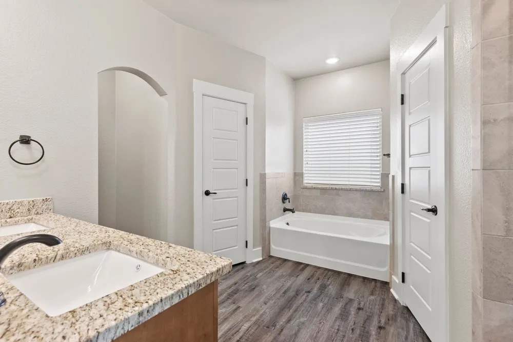 411 Mesa Drive Lone Oak, TX 75453