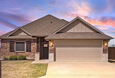 411 Mesa Drive