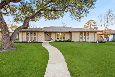 2341 Monticello Circle