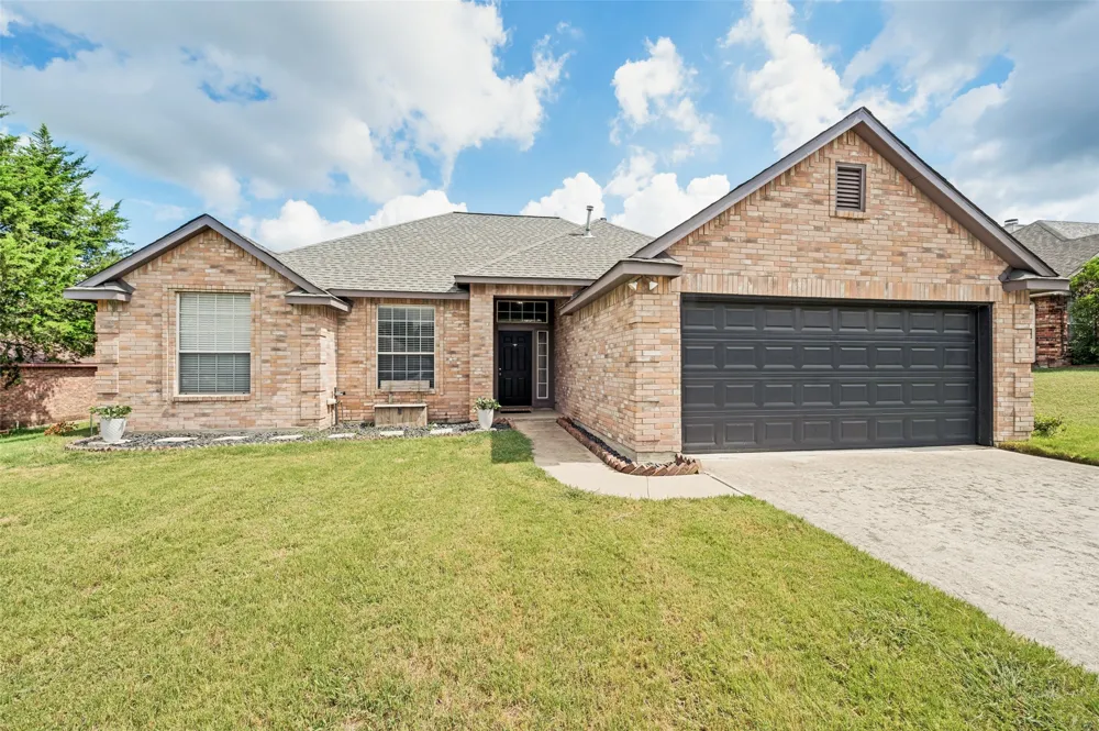 206 Ridge View Court Decatur, TX 76234