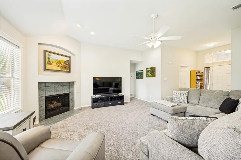 206 Ridge View Court Decatur, TX 76234