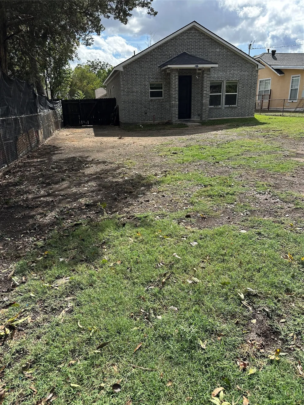 2715 Grafton Avenue Dallas, TX 75211