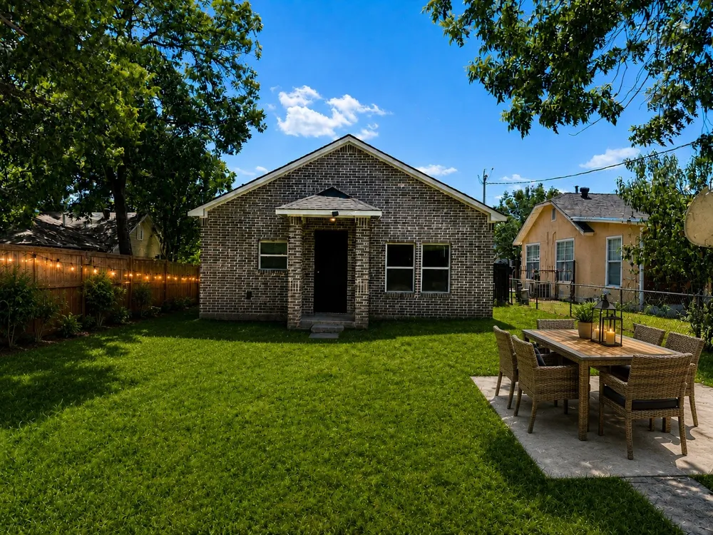 2715 Grafton Avenue Dallas, TX 75211