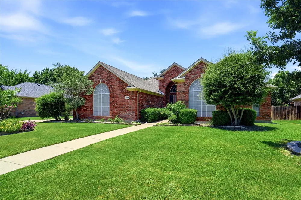 317 Cherokee Trail Argyle, TX 76226