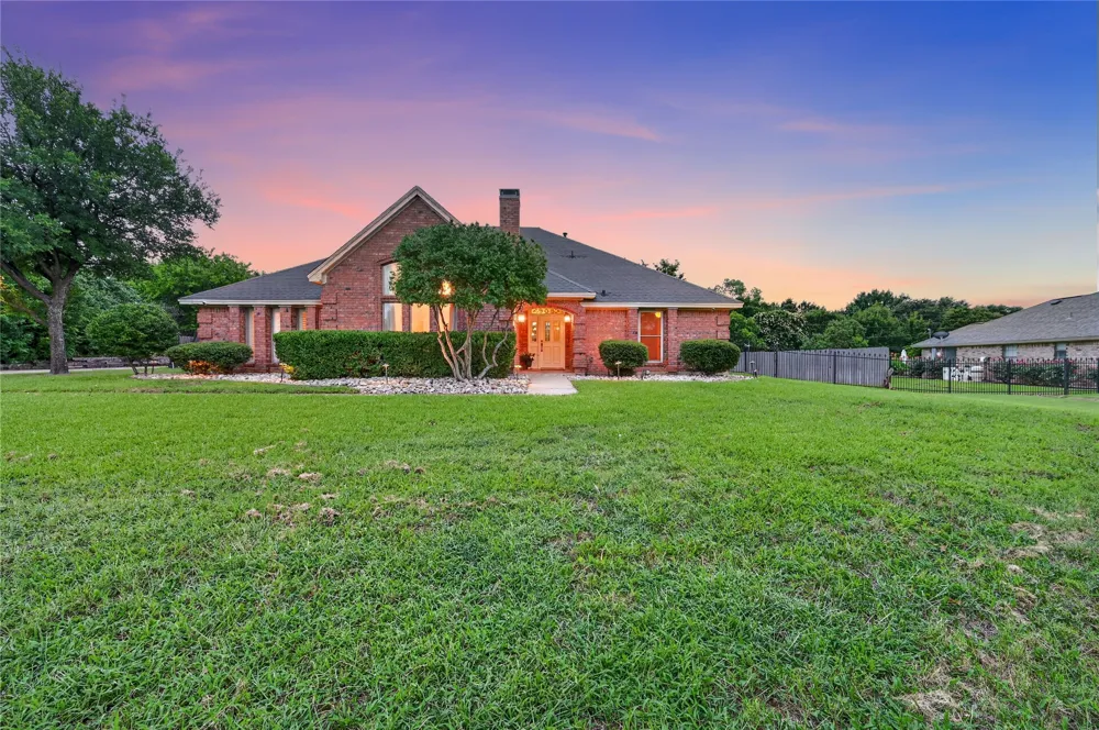 909 San Saba Drive Southlake, TX 76092
