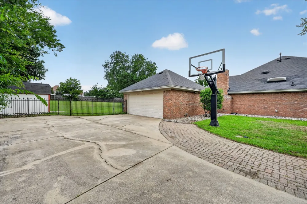 909 San Saba Drive Southlake, TX 76092