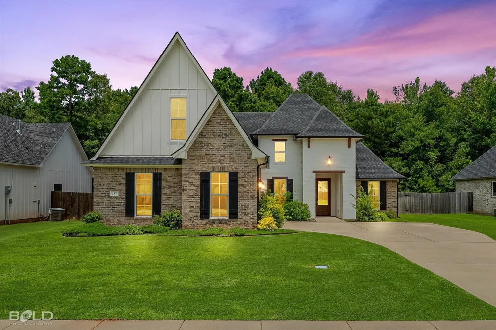 157 Sitka Loop Haughton, LA 71037