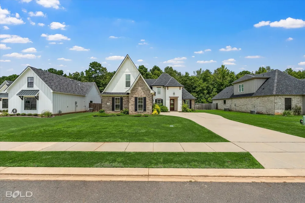 157 Sitka Loop Haughton, LA 71037