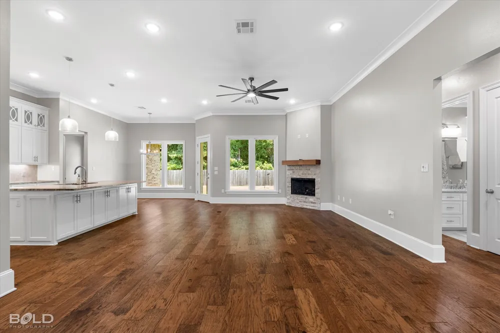 157 Sitka Loop Haughton, LA 71037