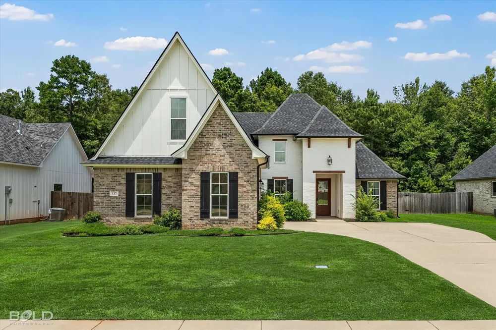 157 Sitka Loop Haughton, LA 71037