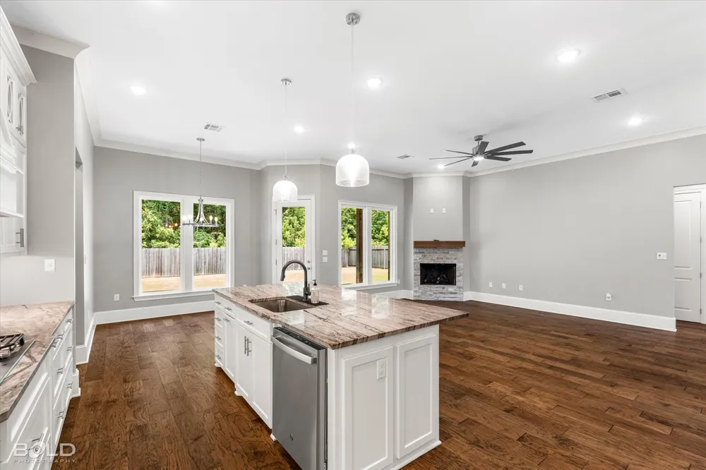 157 Sitka Loop Haughton, LA 71037
