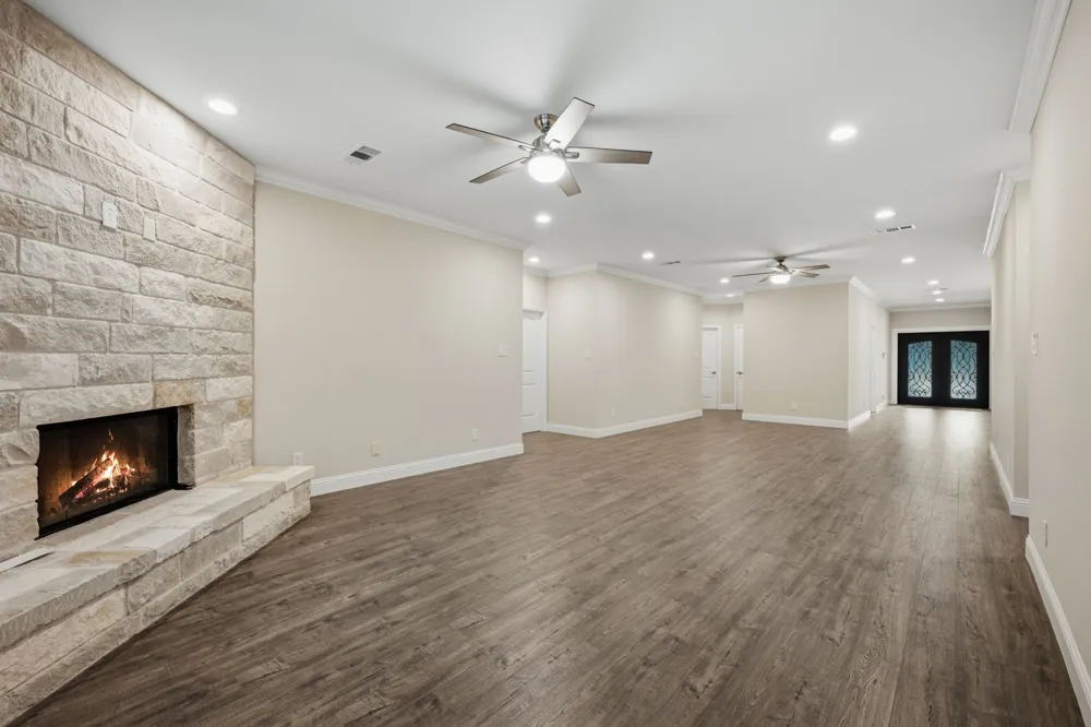 899 E Jefferson Street Van Alstyne, TX 75495