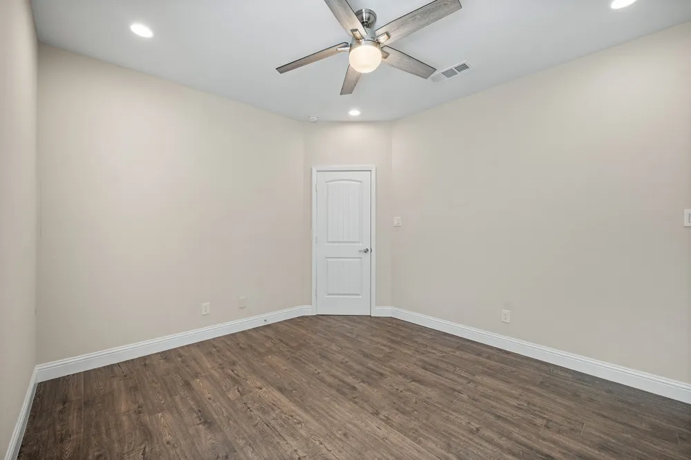 899 E Jefferson Street Van Alstyne, TX 75495