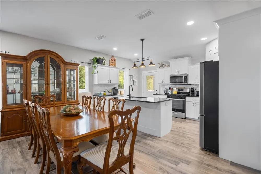 16134 Crossing Circle Lindale, TX 75771