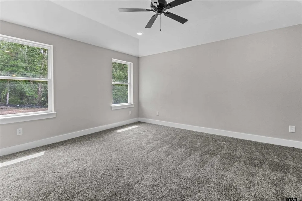 16134 Crossing Circle Lindale, TX 75771