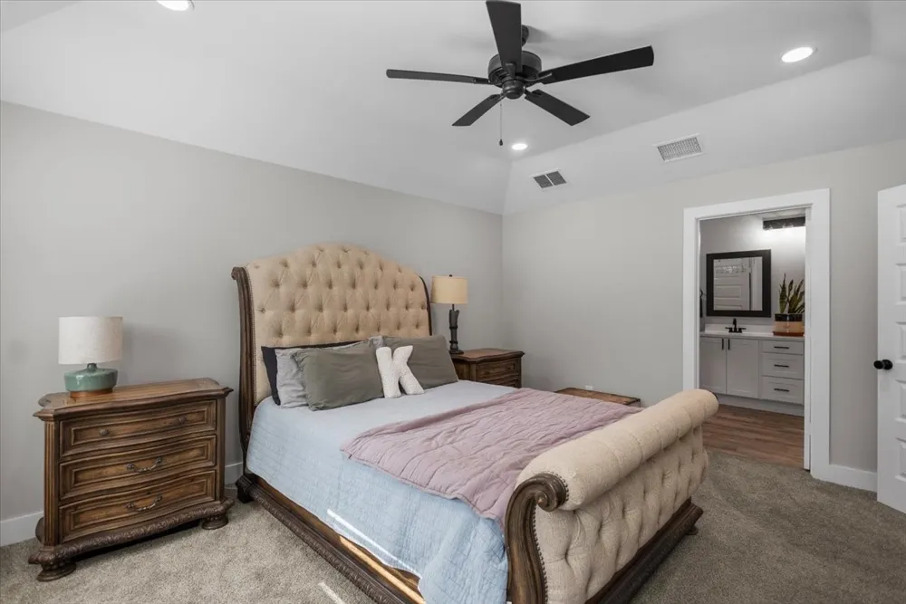 16134 Crossing Circle Lindale, TX 75771