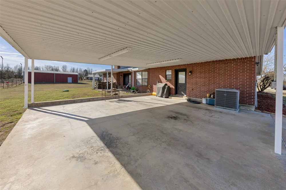 283 County Road 4440 Winnsboro, TX 75494