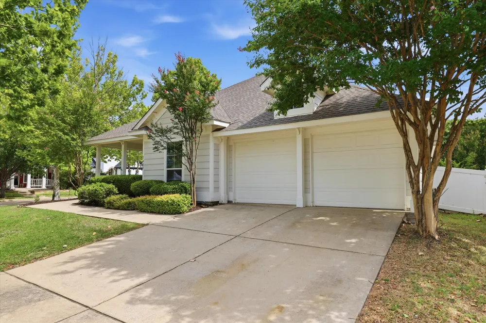 1408 Mountain Laurel Drive Savannah, TX 76227