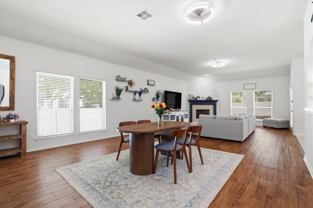 1408 Mountain Laurel Drive Savannah, TX 76227