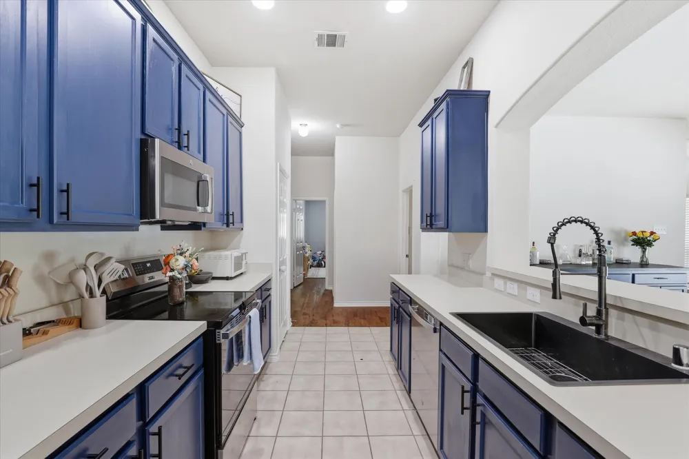 1408 Mountain Laurel Drive Savannah, TX 76227