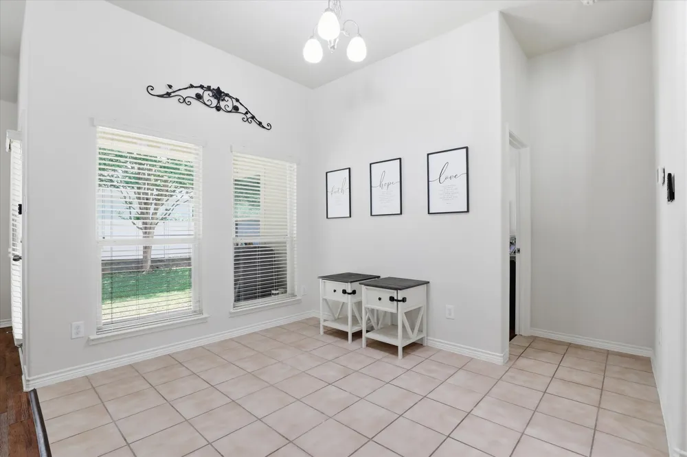 1408 Mountain Laurel Drive Savannah, TX 76227