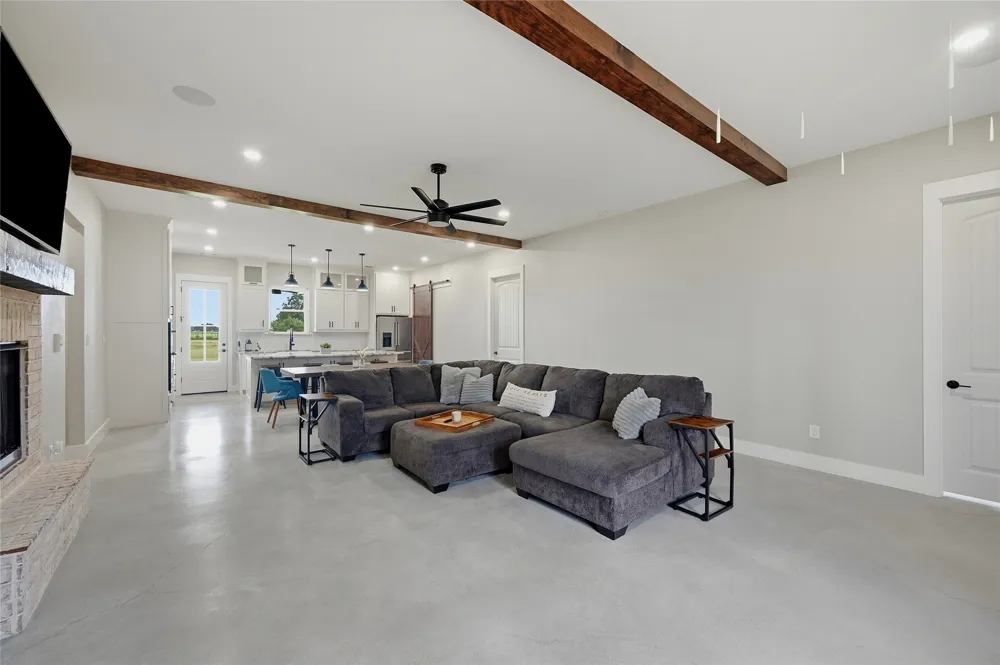 119 Arkansas Road Sadler, TX 76264