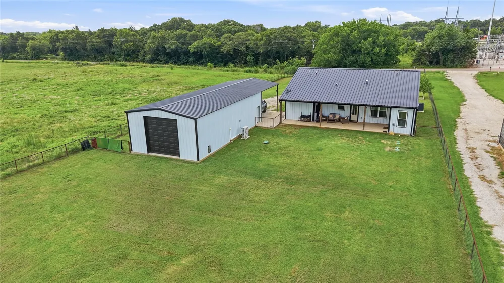 119 Arkansas Road Sadler, TX 76264