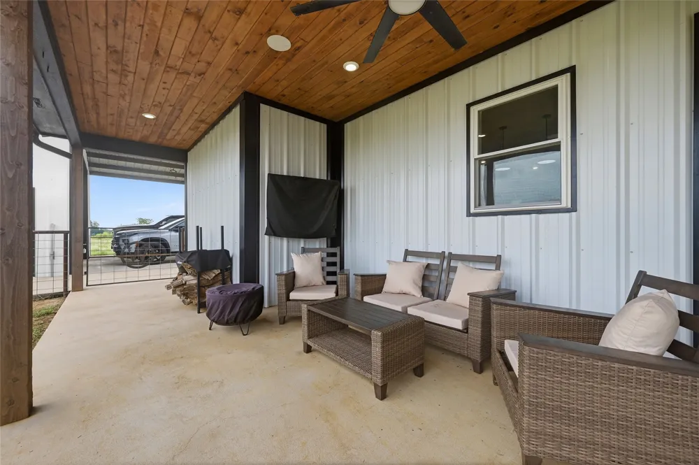 119 Arkansas Road Sadler, TX 76264