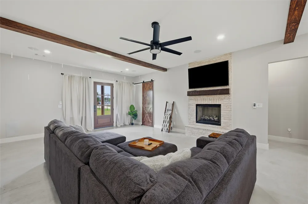 119 Arkansas Road Sadler, TX 76264