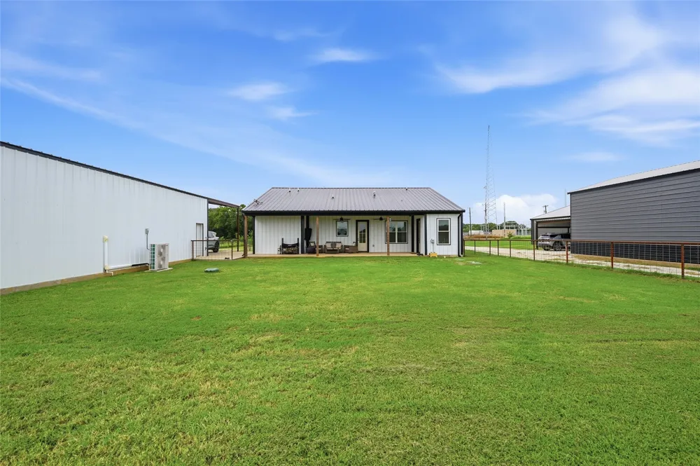 119 Arkansas Road Sadler, TX 76264