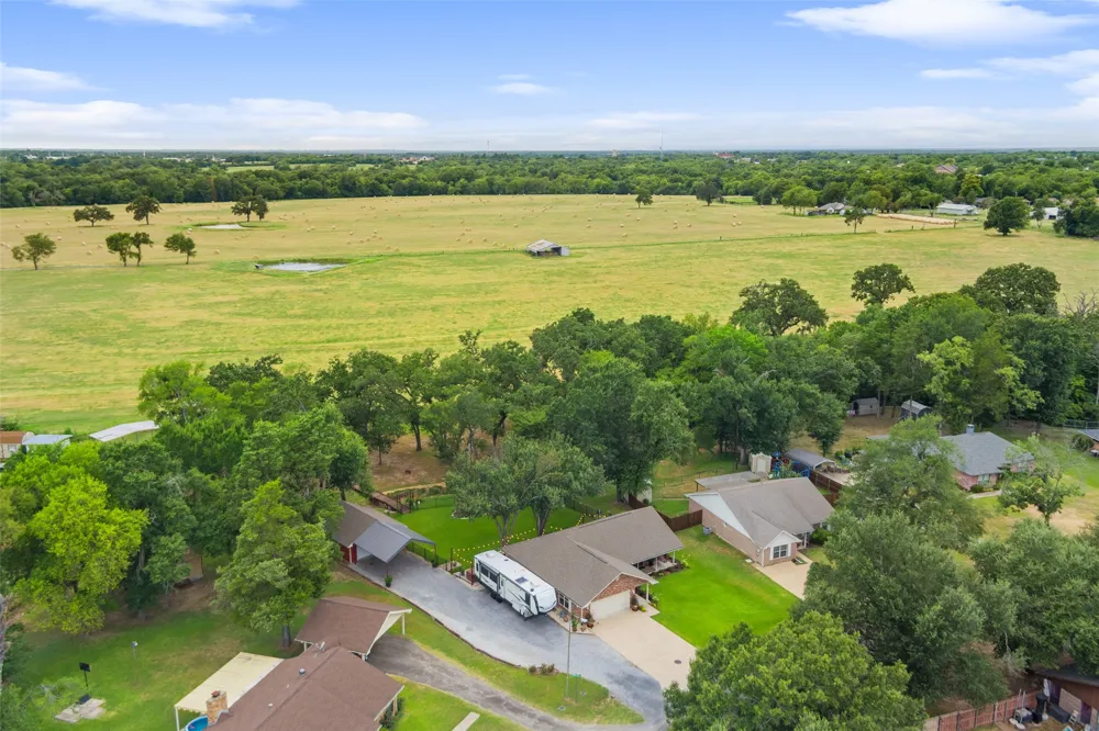 643 Sunnyvale Lane Fairfield, TX 75840