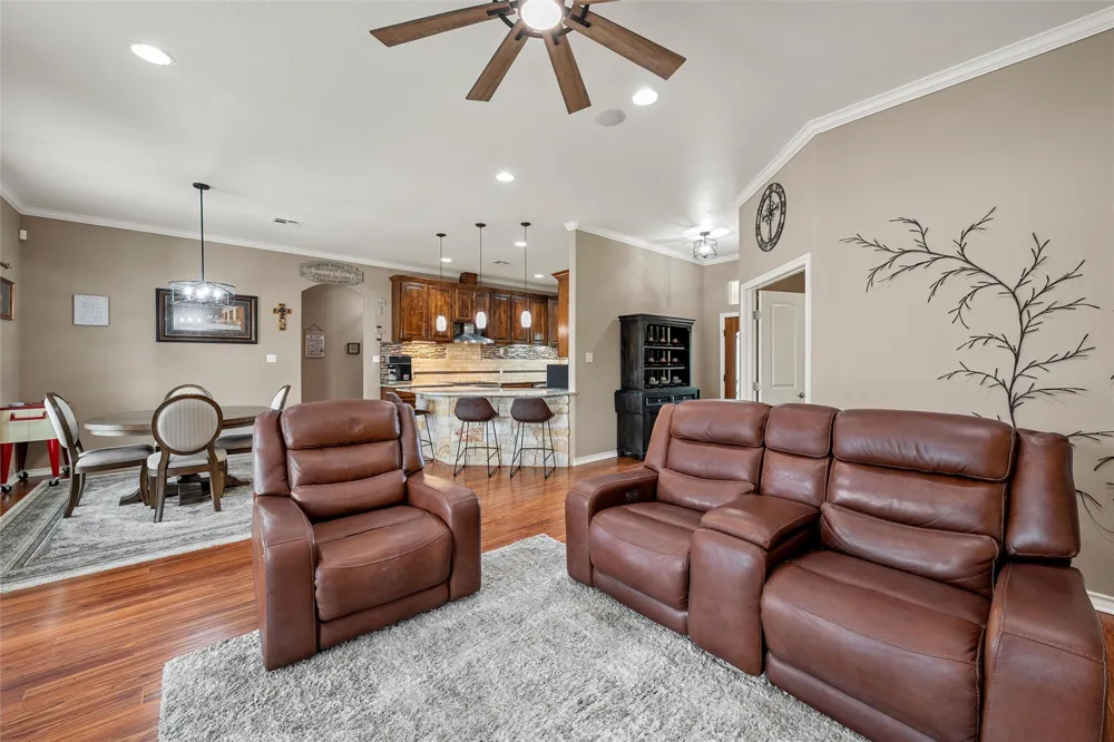 1117 Downsville Road Robinson, TX 76706