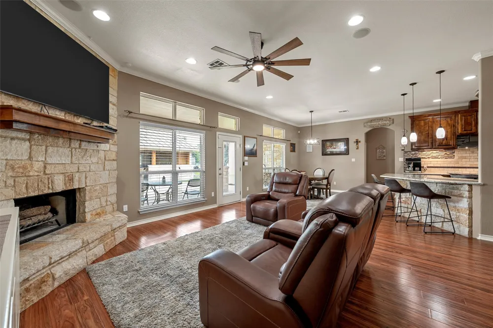 1117 Downsville Road Robinson, TX 76706