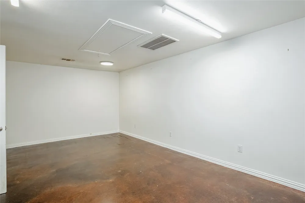 1206 Farnham Court E Irving, TX 75062