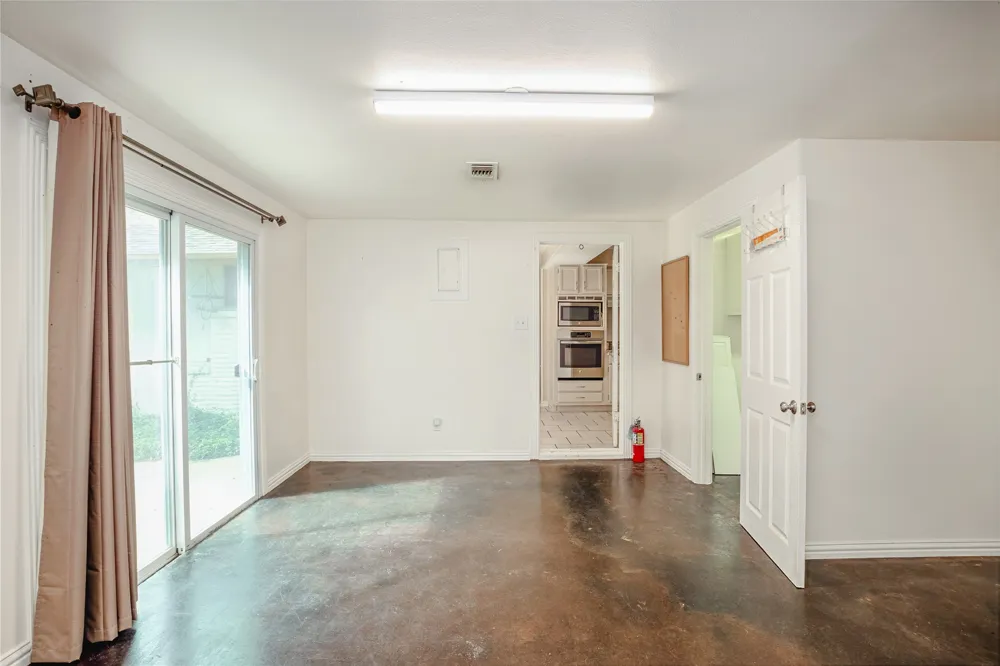 1206 Farnham Court E Irving, TX 75062
