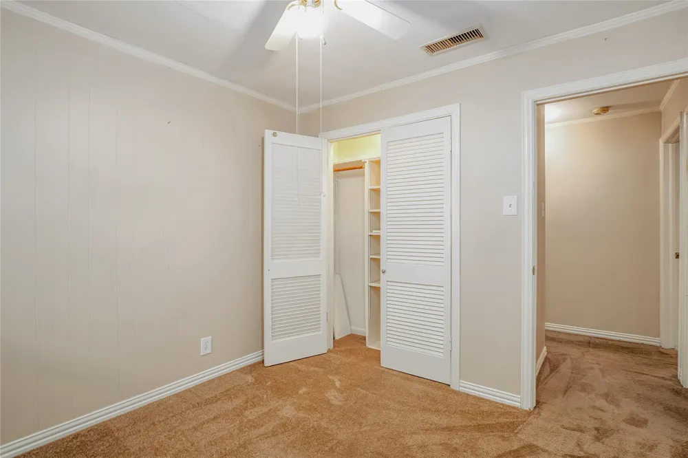 1206 Farnham Court E Irving, TX 75062