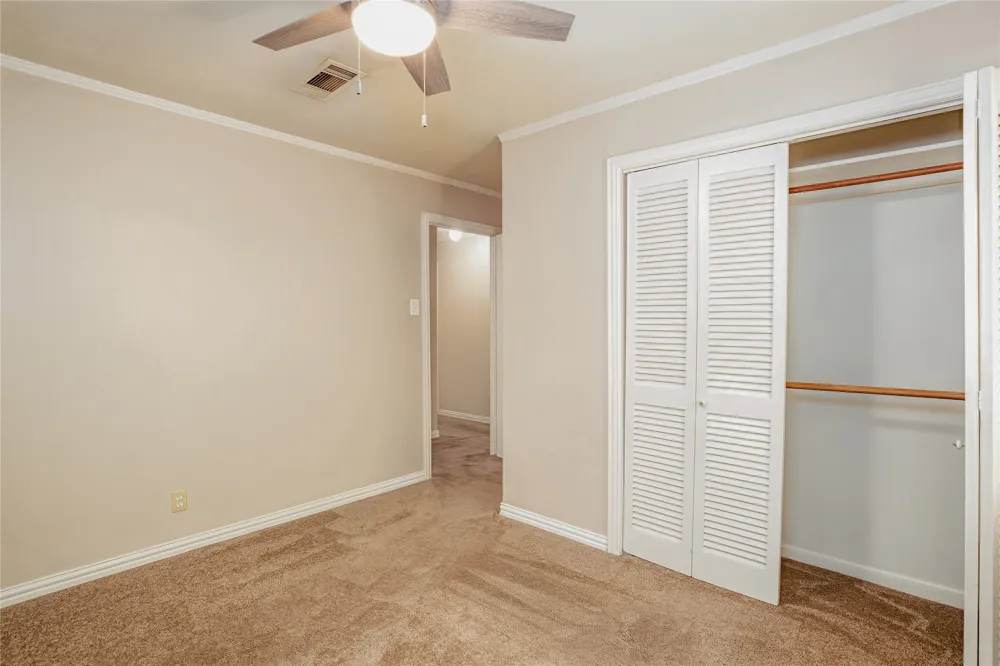 1206 Farnham Court E Irving, TX 75062