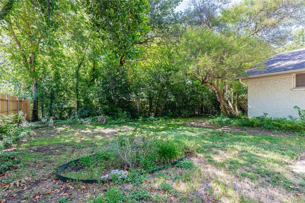 1206 Farnham Court E Irving, TX 75062