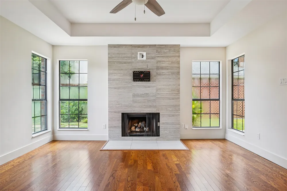 14815 Surveyor Boulevard Addison, TX 75001