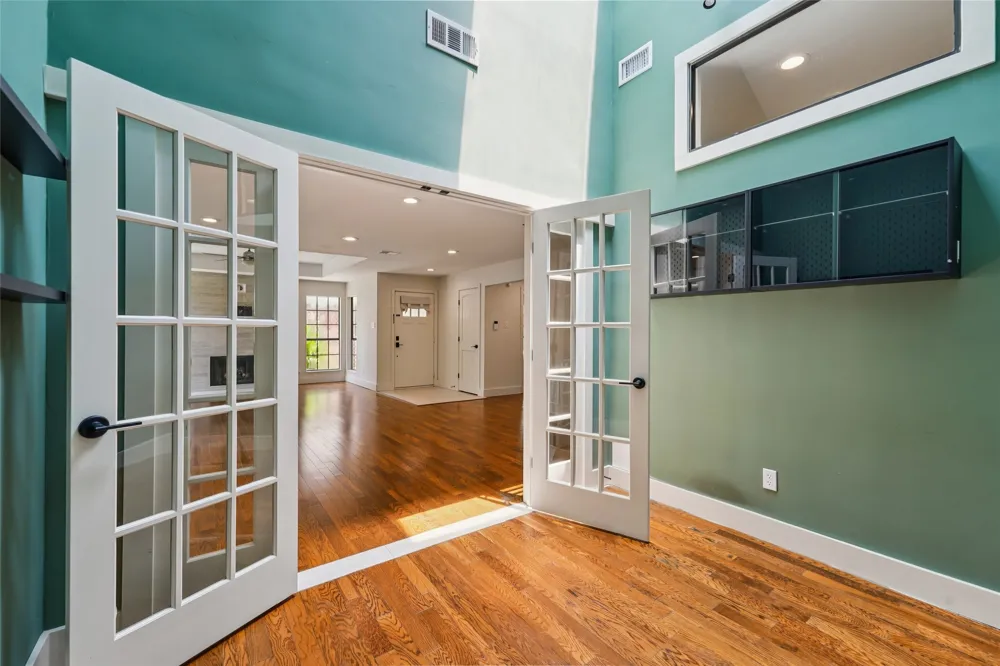 14815 Surveyor Boulevard Addison, TX 75001